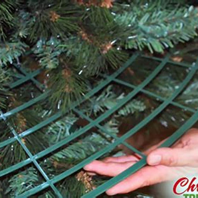 get-your-cat-to-stop-climbing-your-christmas-tree-with-these-20