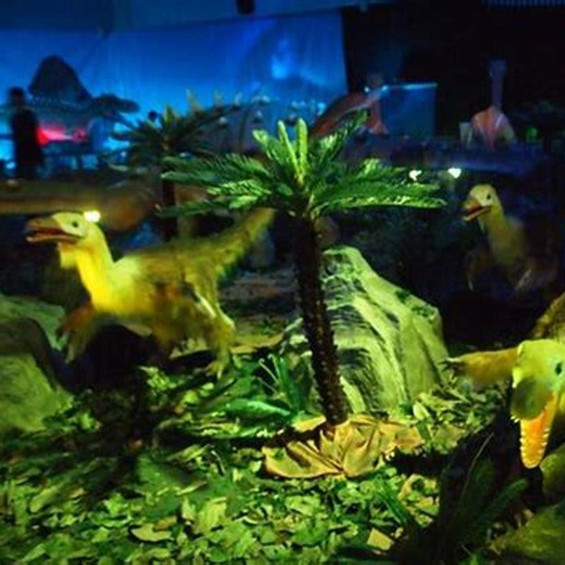 How long did the maiasaura live?
